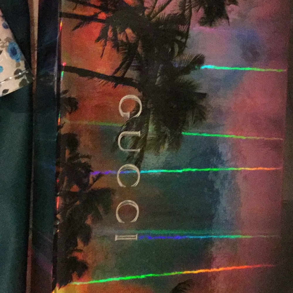 💙🌹🌸Brand New Gucci Smartphone Charger💙🌸🌹 - Picture 4 of 6